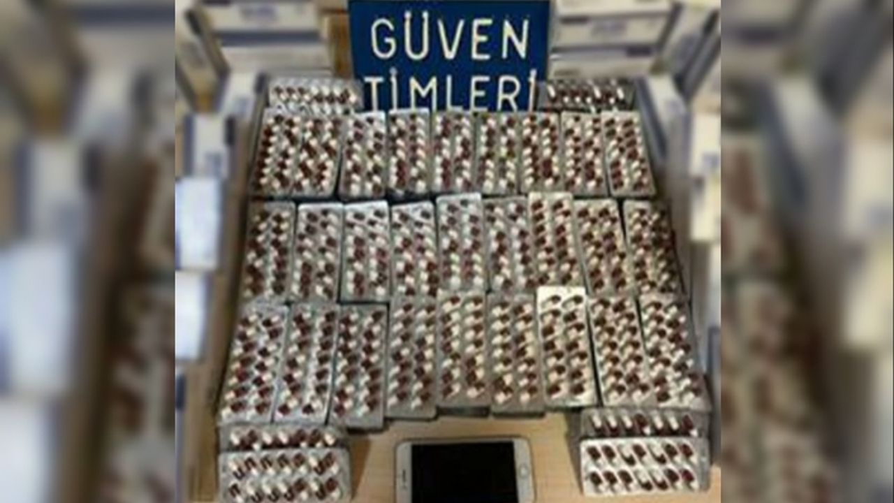 İzmir'de yunus polisler vatandaşlara güven veriyor