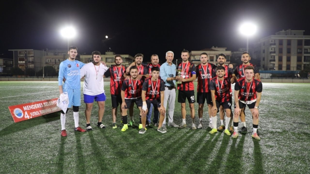 Menderes Belediyesi Futbol Turnuvası Sona Erdi