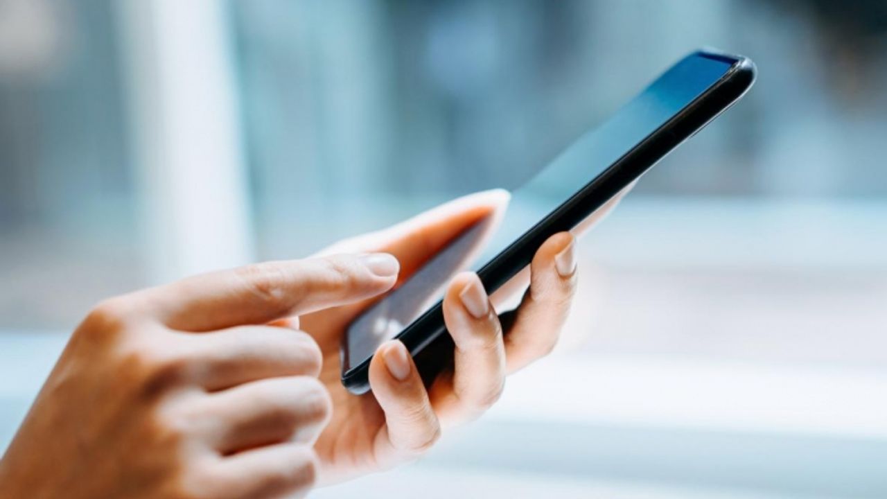 Öğrencilere telefon ve bilgisayar desteği Resmi Gazete'de