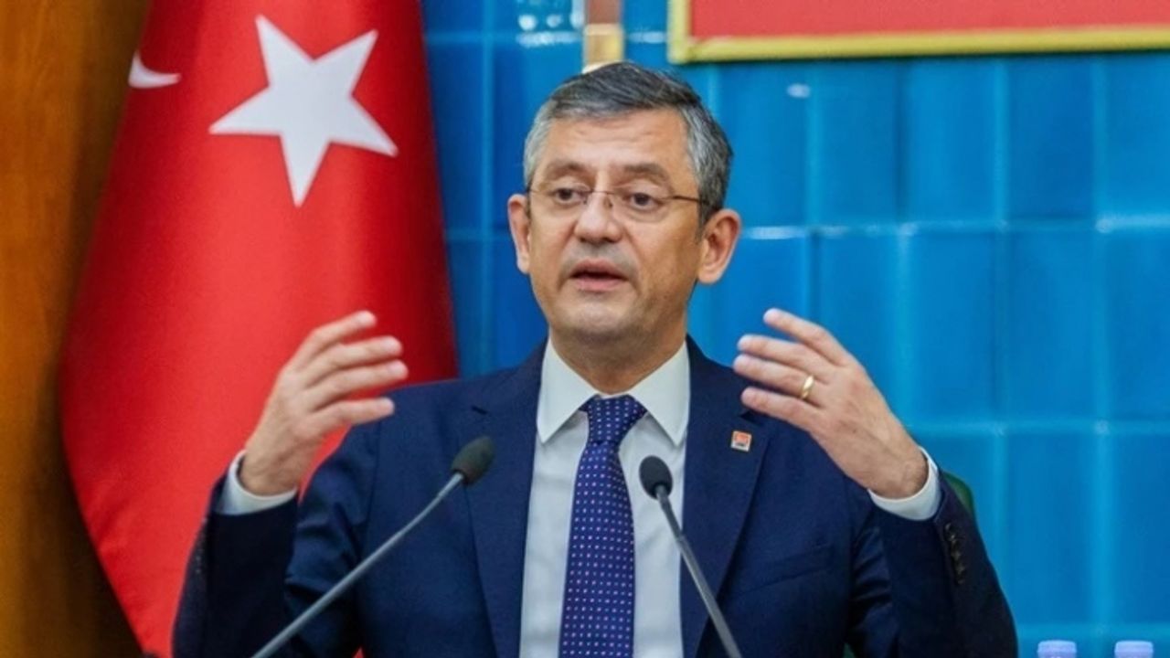 CHP’li Özel: Erdoğan aklını başına topla, bindiğin dalı kesme