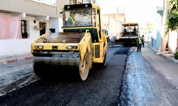 Bayraklı'da yollar yenileniyor