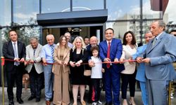 Bornova Belediyesi, emektar bürokratını onurlandırdı