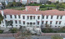 Profesör, eczacı ve tıbbi sekreter gözaltında