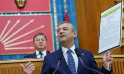 Özgür Özel'in elindeki noter tasdikli belgede ne var?