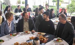 Başkan Eşki: "Cumhuriyeti ayakta tutmak için sizlere ihtiyacımız var"