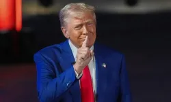 Trump, sosyal medyada kendisini ''Venezuela Başkanı'' olarak paylaştı