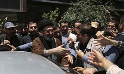 Hamaney'in yerine oğlu mu geçecek?