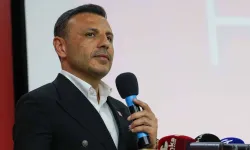 Özgür Çelik'ten 'metro soran' Esenyurt kayyumuna yanıt