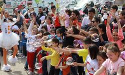 Saldırı gölgesinde bayram