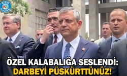 Özel kalabalığa seslendi: Darbeyi püskürttünüz!
