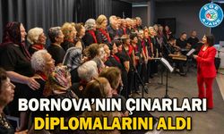 Bornova’nın çınarları diplomalarını aldı