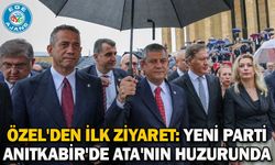 Özel'den ilk ziyaret: Yeni Parti Anıtkabir'de Ata'nın huzurunda
