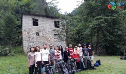 RTEÜ öğrencileri Doğa ve Kitap Projesi kapsamında kamp gerçekleştirdi