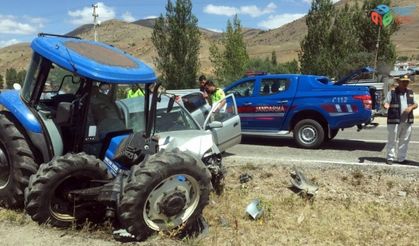 Gümüşhane’de iki ayrı trafik kazasında 5 kişi yaralandı