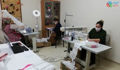 ADEM’de üretilen 2 bin maske vatandaşlara ücretsiz dağıtılıyor