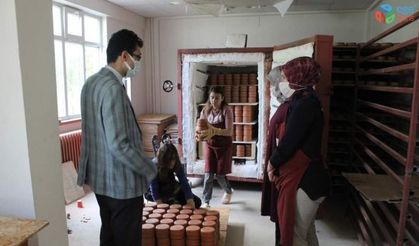 Kaymakam Kaçmaz Kadın Kooperatifi Üretim Atölyesi’nde incelemelerde bulundu