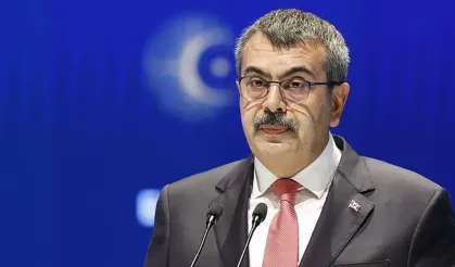 Eğitimi bitirdi, gericiliği dayattı