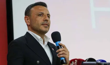 Özgür Çelik'ten 'metro soran' Esenyurt kayyumuna yanıt