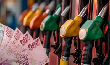 Benzin ve motorine zam: Pompaya yansıdı!