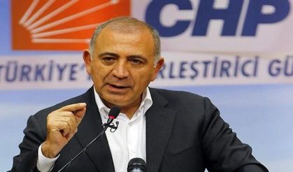 Gürsel Tekin'in 'görevi' sonlandırıldı