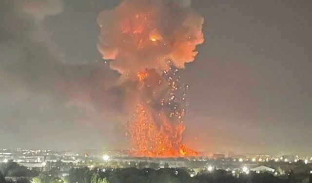 Alevler geceyi aydınlattı... Özbekistan'da patlama!