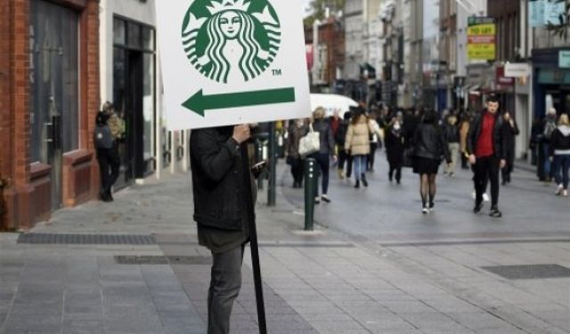 Starbucks'tan Filistin'e destek paylaşımlarına dava