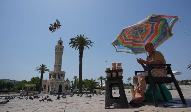 İzmir'in hava raporu: İbre 44'e vuracak!