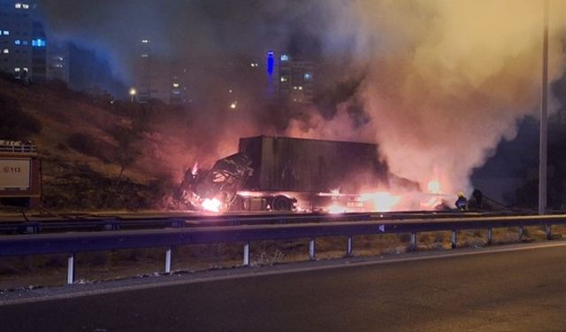 TIR'lar çarpıştı: 1 kişi hayatını kaybetti!