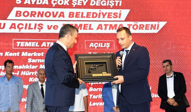 CHP Genel Başkanı Özgür Özel Bornova’da