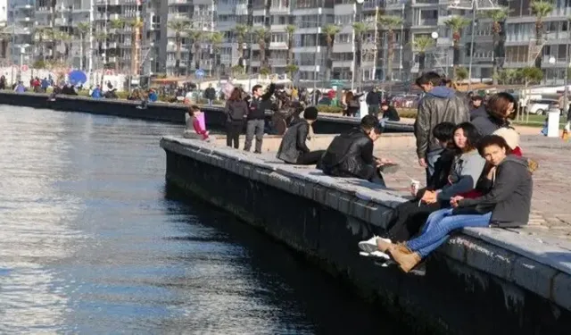 İzmir’de hafta sonu bahar yaşanacak!