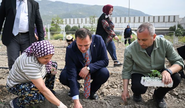 Toprakta dayanışma, sofralarda umut