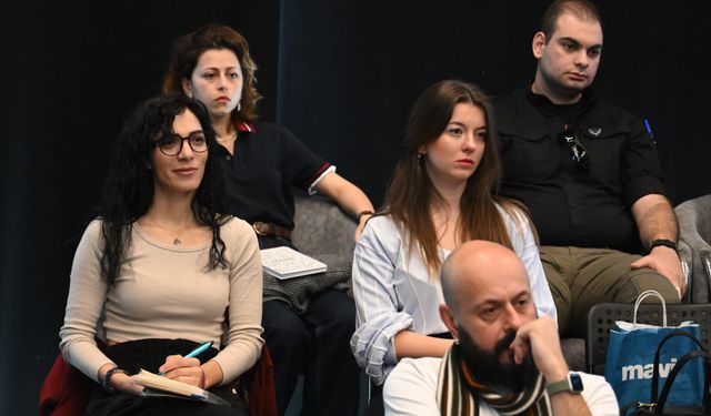 Bornova'da çocuklar için sanatın nabzı atıyor