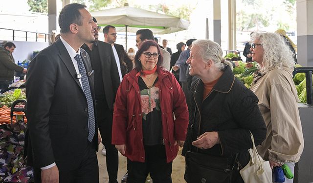 Bornova’da pazaryerleri daha konforlu hale getiriliyor