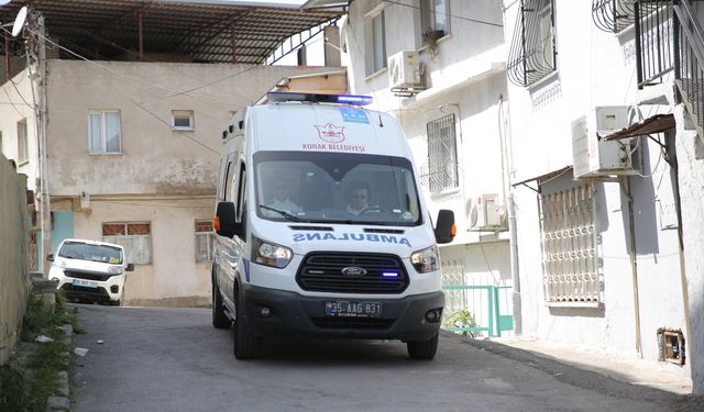 Konak’ın hasta nakil araçları en zor anında vatandaşın yanında