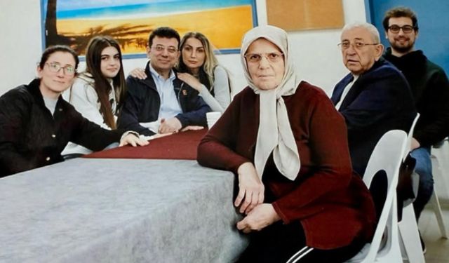 Ekrem İmamoğlu, ailesiyle açık görüşteki buluşma sırasında çekilmiş fotoğrafı paylaştı