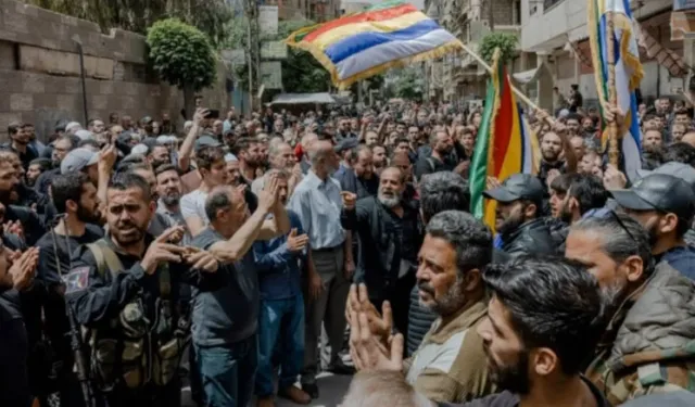 Şam’a abluka Dürziler isyanda