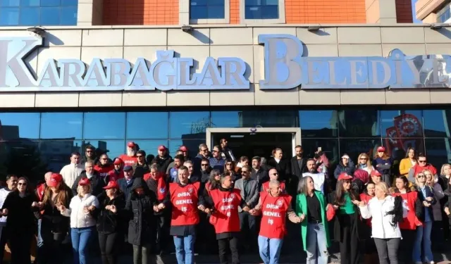 Karabağlar'da işçiler iş bıraktı: Belediyeden açıklama geldi!