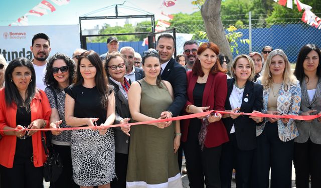 Bornova’da toplumsal dönüşümün tohumu kadınlar için ekiliyor