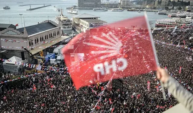 CHP, YSK'nın saat 15.30'daki kararına kilitlendi