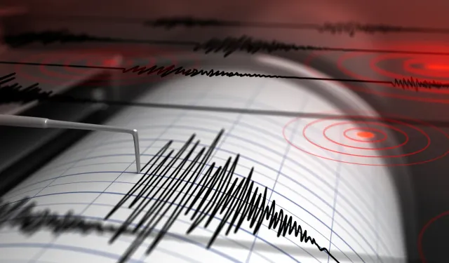 Balıkesir, İzmir ve İstanbul'u sallayan deprem