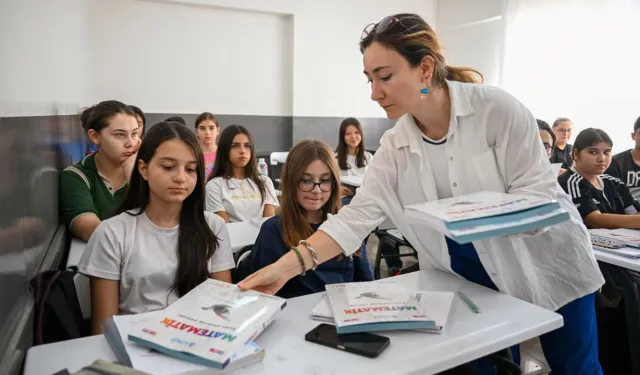 Bornova’da eğitime destek!