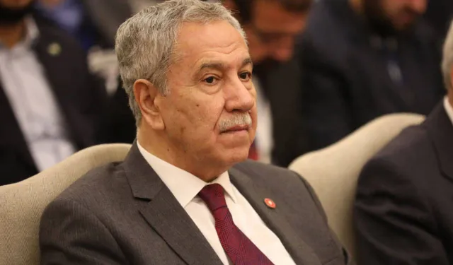 Bülent Arınç'tan İmamoğlu 'yorumu': "Siyasette erken öten horozun başını keserler"