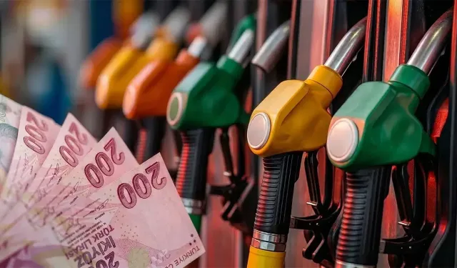 Benzin ve motorine zam: Pompaya yansıdı!
