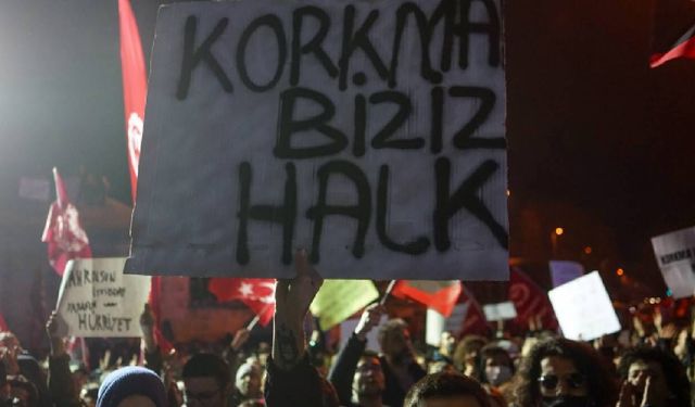 Ya itaat et ya tutuklan