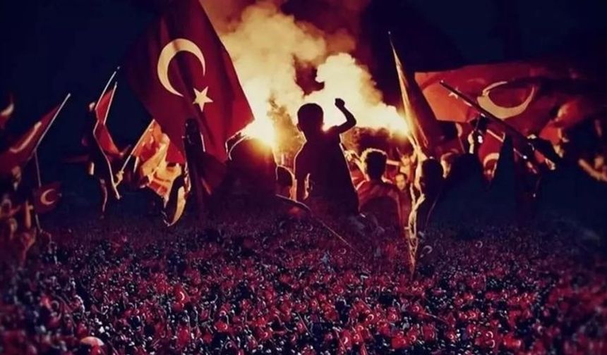 İzmir, 15 Temmuz Demokrasi ve Millî Birlik Günü’ne Hazır