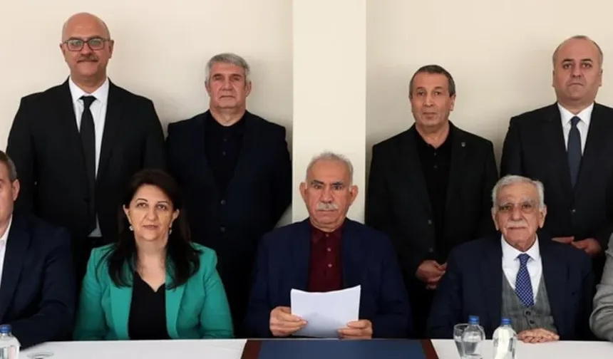 Terör örgütü PKK kendini feshettiğini duyurdu