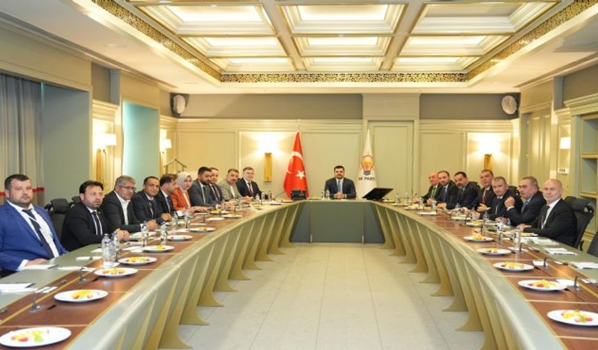 AK Parti Genel Merkez'de İzmir zirvesi