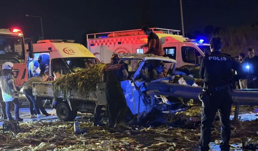 İzmir'de feci kaza: 3 kişi ölümden döndü!