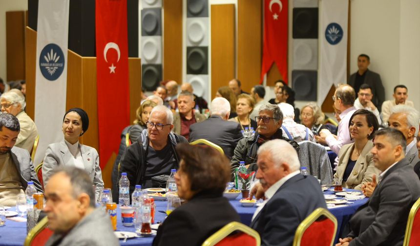 Karabağlar 'da eğitim emekçilerine anlamlı gece