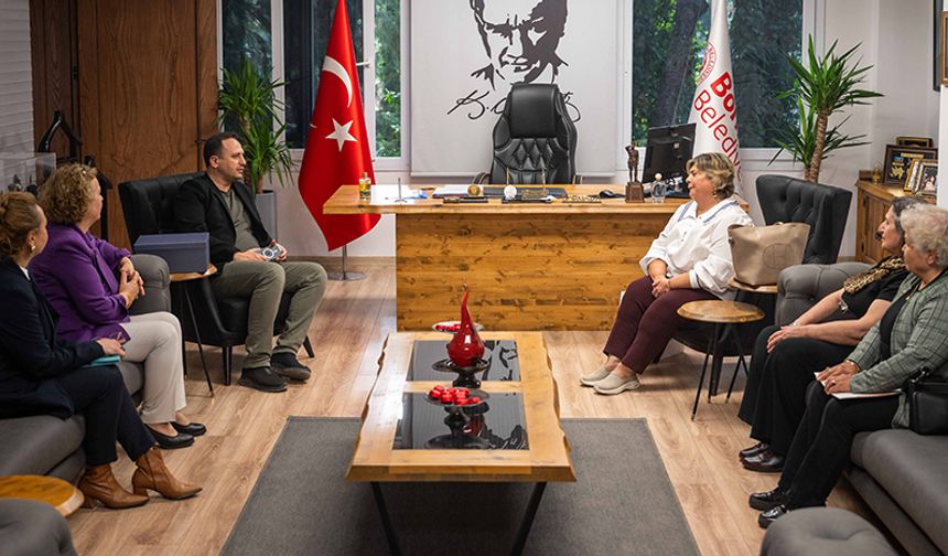 Şapka Devrimi'nin 100. yılında anlamlı ziyaret